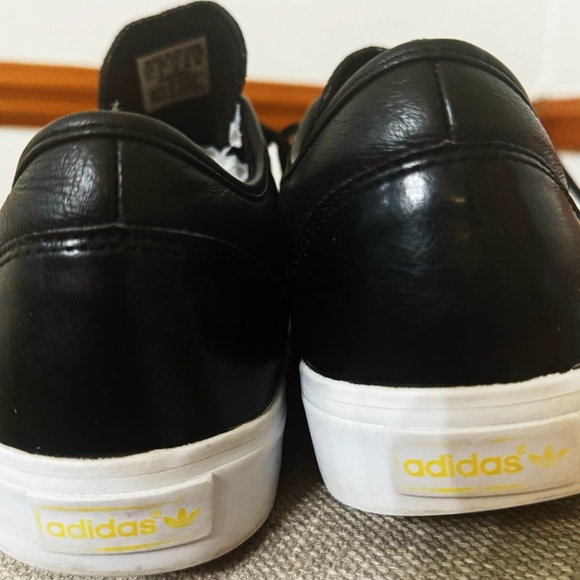 Snoop Dogg ADIDAS ADI-EASE SNOOP DOGG Black/Clear Sky/CALI Gold EditionLike New. - Picture 4 of 6